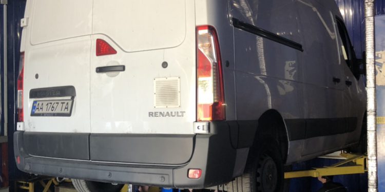 Ремонт та обслуговування бусів Renault